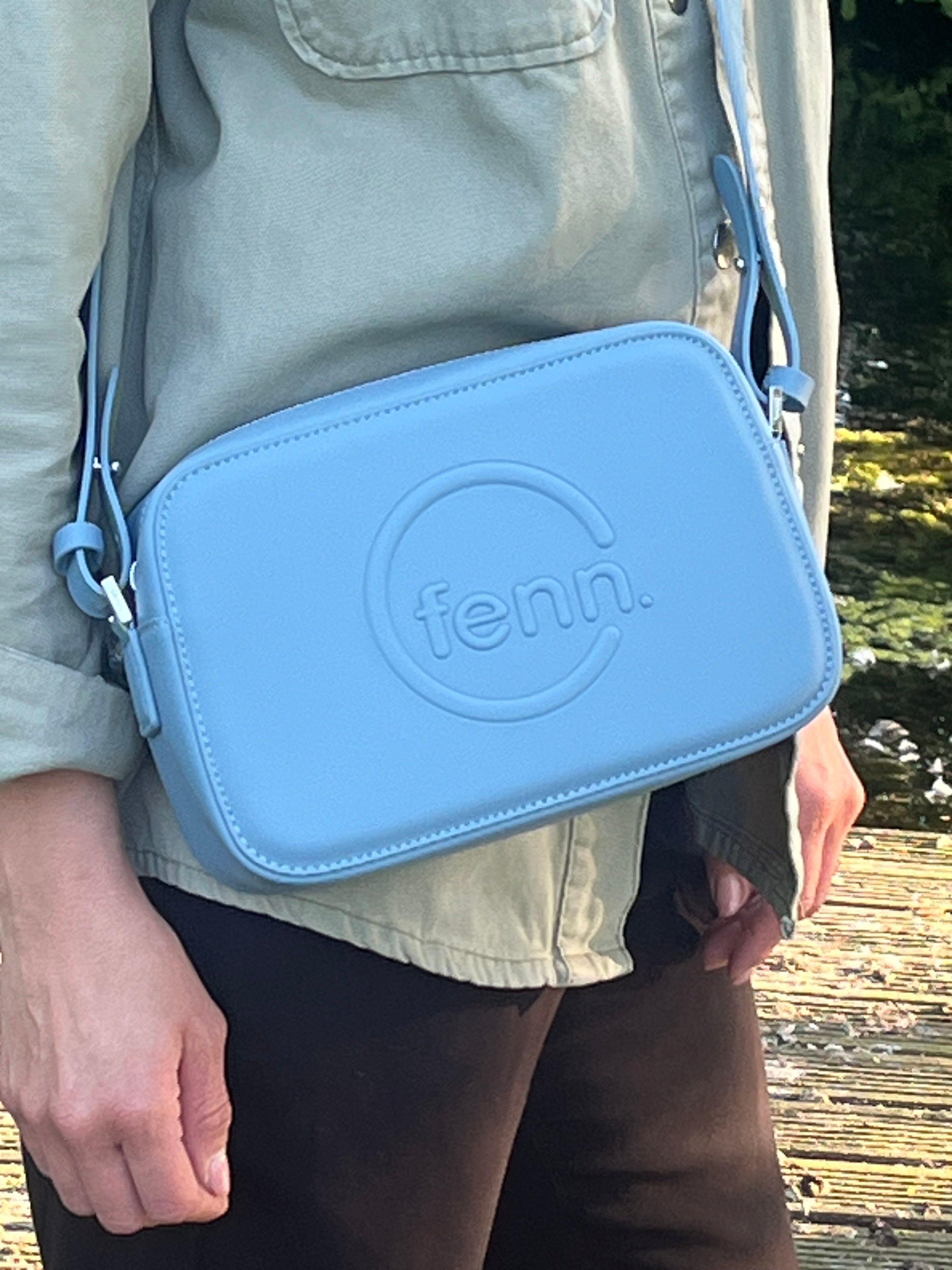 Cross Body in MINT BLUE
