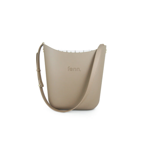 Elegant Fenn in Black with patterned inner and chain handles