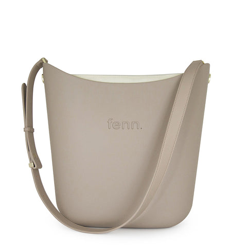 Elegant Fenn in Black with patterned inner and chain handles